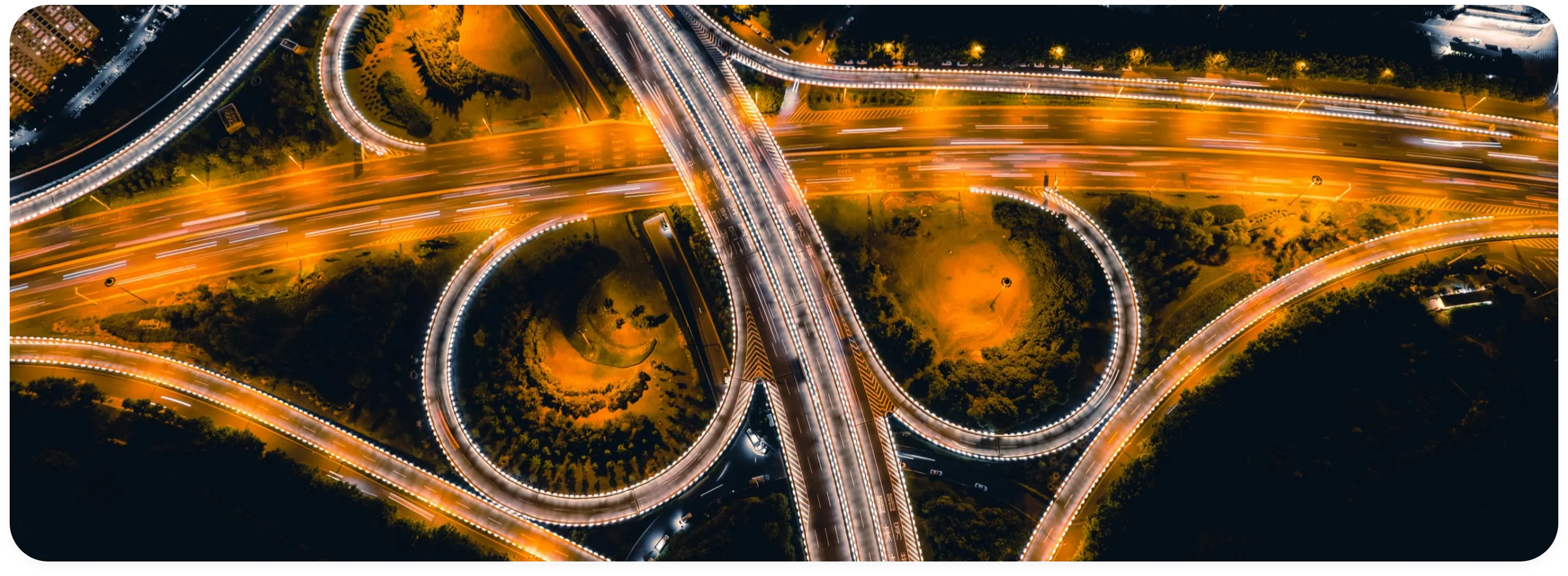 Managing traffic congestion and road safety through the use of innovative designs for road intersections (Diverging Diamond Interchange)